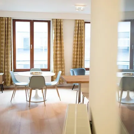 Functional Housings 2 Steps From Grand Place بروكسل