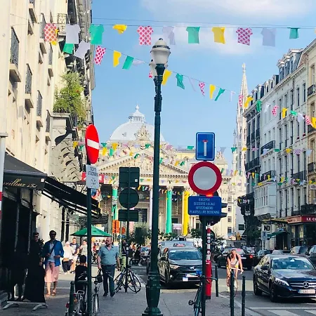 Grand Place, Only 3 Min Walk, 80M Beautiful Apartment Bruxelles