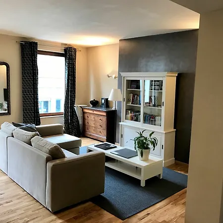 Bright And Modern With One Bedroom In The Center Of Bru *