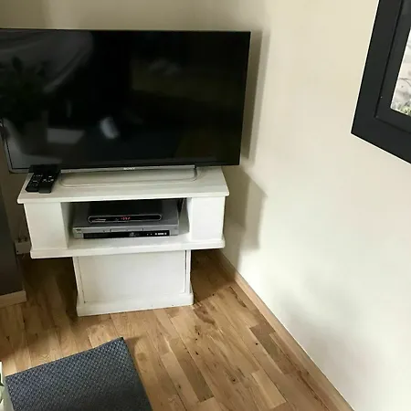Bright And Modern With One Bedroom In The Center Of Bru
