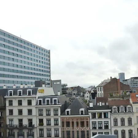 Little Flat Next Grand Place