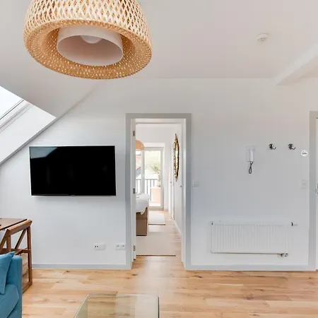 Apartahotel Newton Boutique Residences - Eu Area 4*