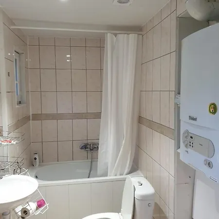 2bedroom In A Nice Neighborhood In Brussels. * Βρυξέλλες