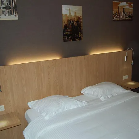 Hotel Ibis Centre Chatelain Brussels