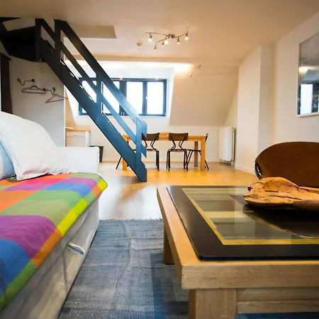 Charming Near Avenue Louise 아파트