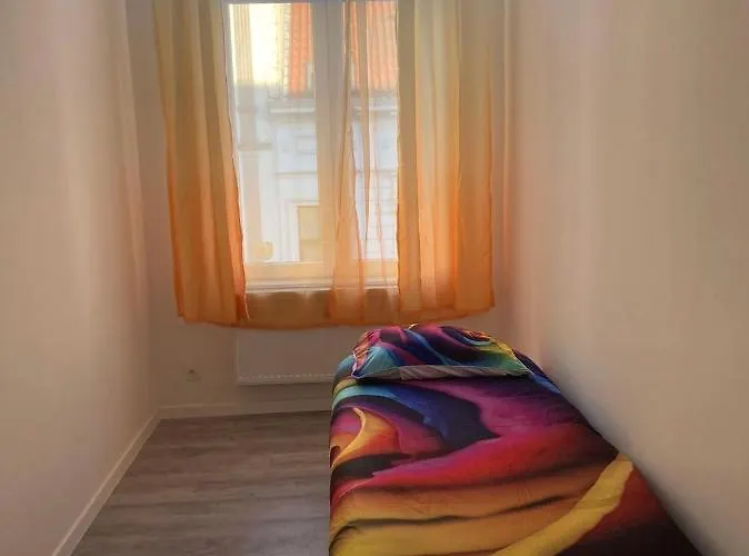 Dreamland Eu, Apartment Brüssel