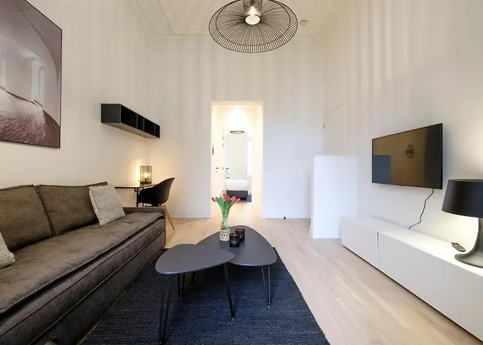 Fabulous In Chatelain Area Βρυξέλλες