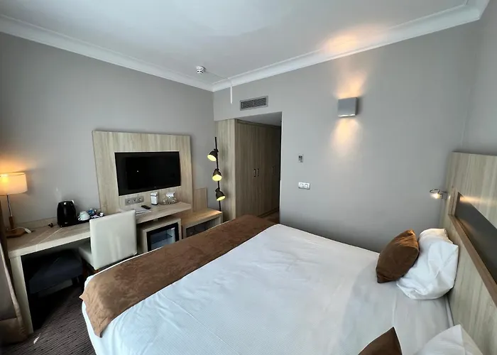 Western Royal Centre Hotel