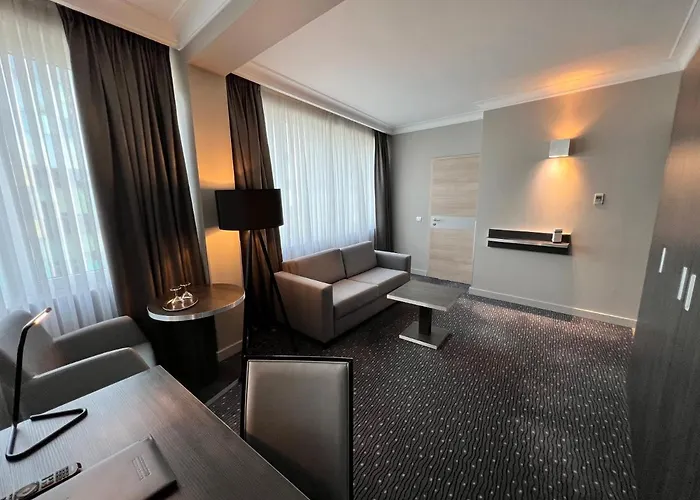 Western Royal Centre 3*