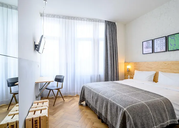 La Grande Cloche Hotel