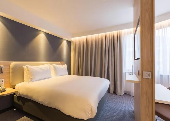 Express Brussels-grand-place By Ihg Hotel Brussels