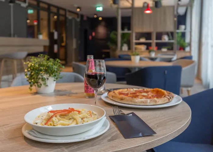 Hotel Express Brussels-grand-place By Ihg 3*