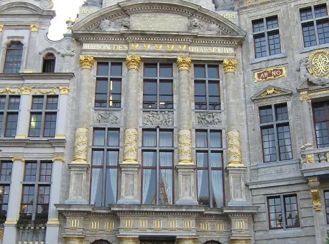 Cinquantenaire Apartmán