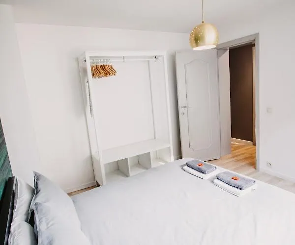 Beautiful In Porte De Namur