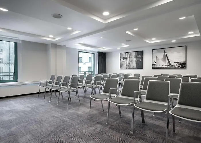 Radisson Collection Grand Place Hotel