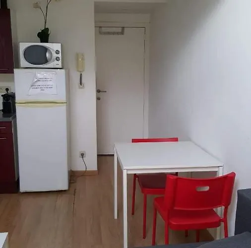 Duplex Sleeps 4 Apartment