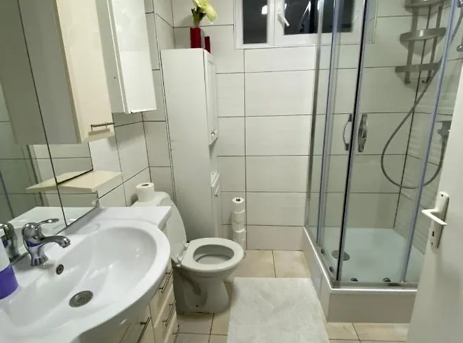 Deux Pres De Atomium * 布鲁塞尔