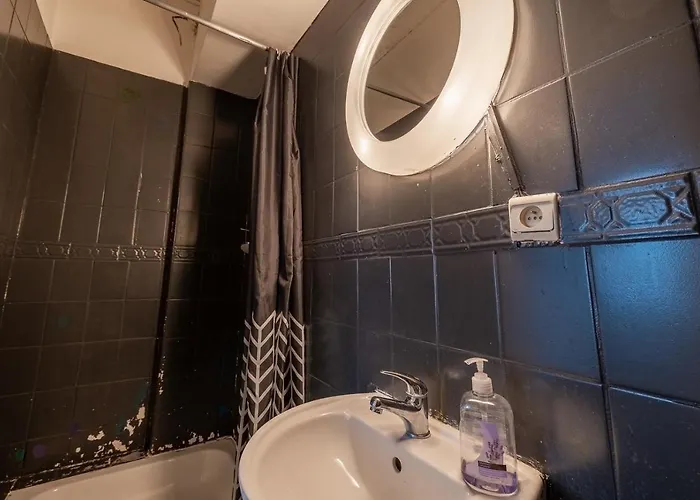 Gare Du Midi , 29 Διαμέρισμα