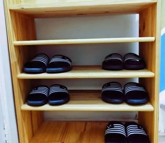 Cozy With Share The Bathroom And Kitchen