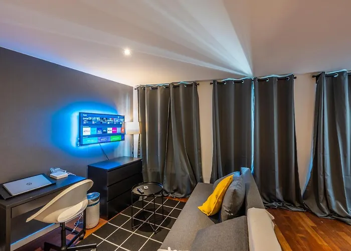 Sensational In Fantastic Location Apartment Brussels