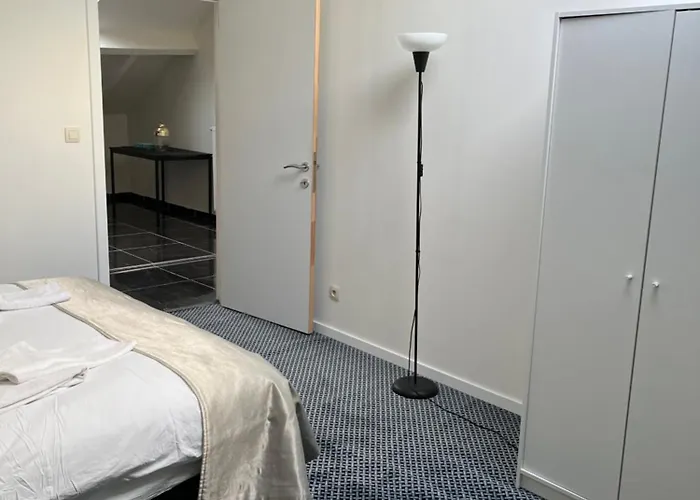 Argonne Gare Du Midi 29 * Brussel