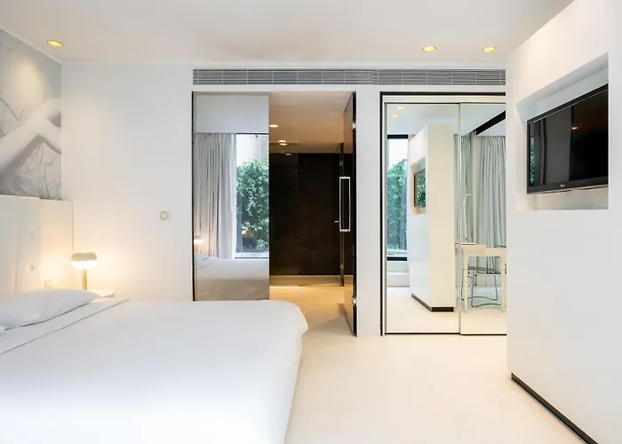 Aparthotel B-aparthotel Regent 4*