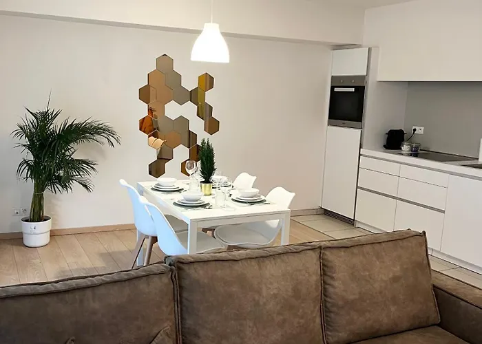 Elegant Flat - Center Of