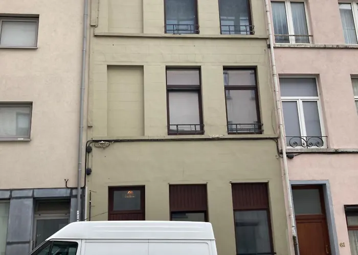 Awesome Studio In Marolles Bruxelles