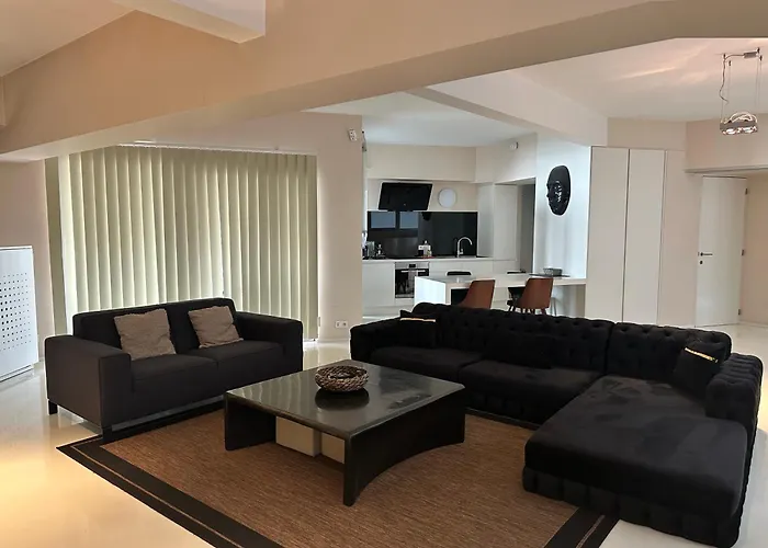 Beautiful Loft In The Center Of *