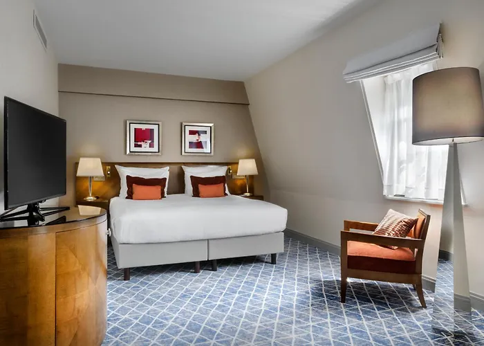 Warwick - Grand Place 4*