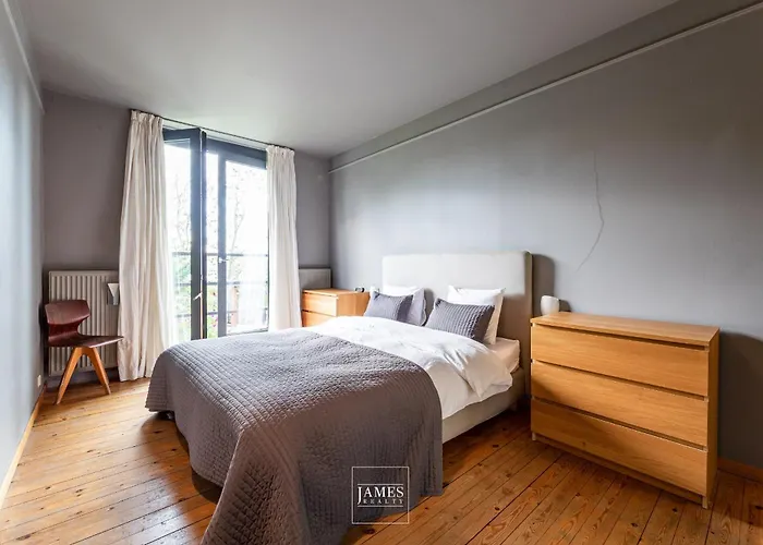 Rez/duplex 3 Ch Et Jardin * Bruxelas