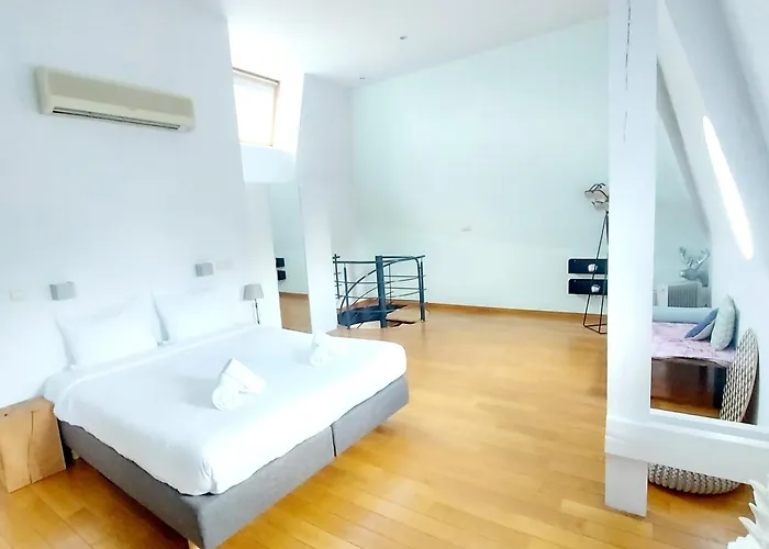 New Stylish Grand Place Center Duplex Brüssel