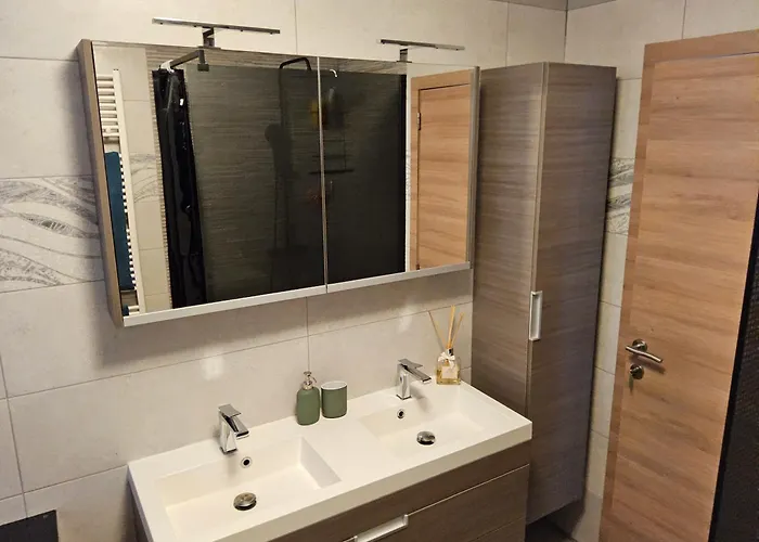 Homestay Deluxe Au 2eme Etage, Double Au 4eme Etage Not A