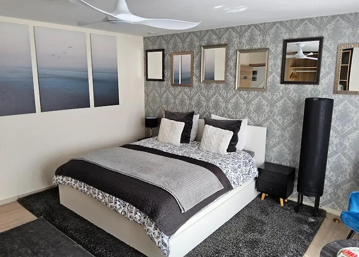 Deluxe Au 2eme Etage, Double Au 4eme Etage Not A