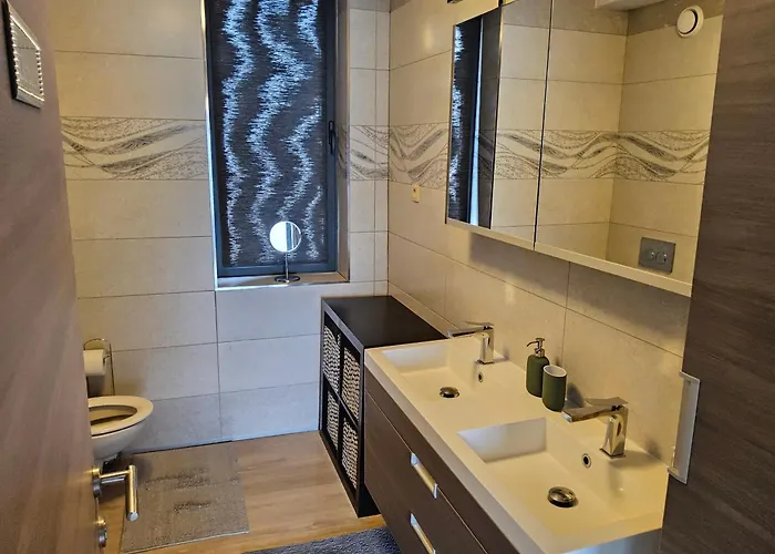 Homestay Deluxe Au 2eme Etage, Double Au 4eme Etage Not A Brussels