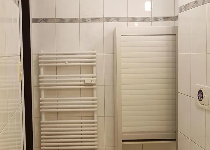 셰 에스마라 에 필리프 * 브뤼셀