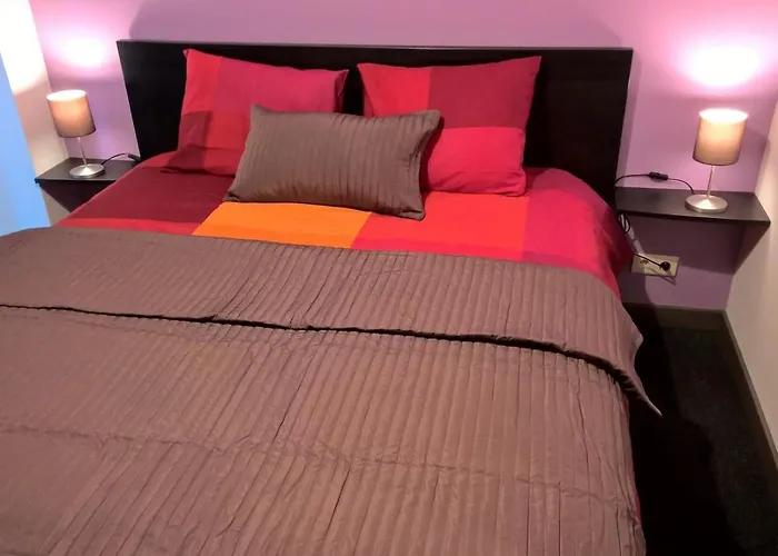 아파트 셰 에스마라 에 필리프