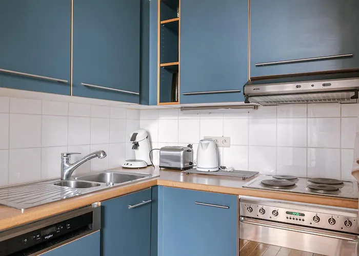 New Stylish Grand Place Center Duplex *