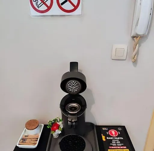 Studio Entier Avec Balcon - Tour Et Taxis Apartment *