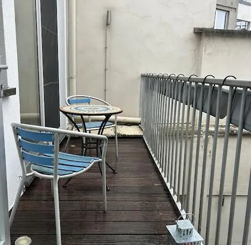 Apartmán Down Town Spacious Duplex With Private Parking & Game *
