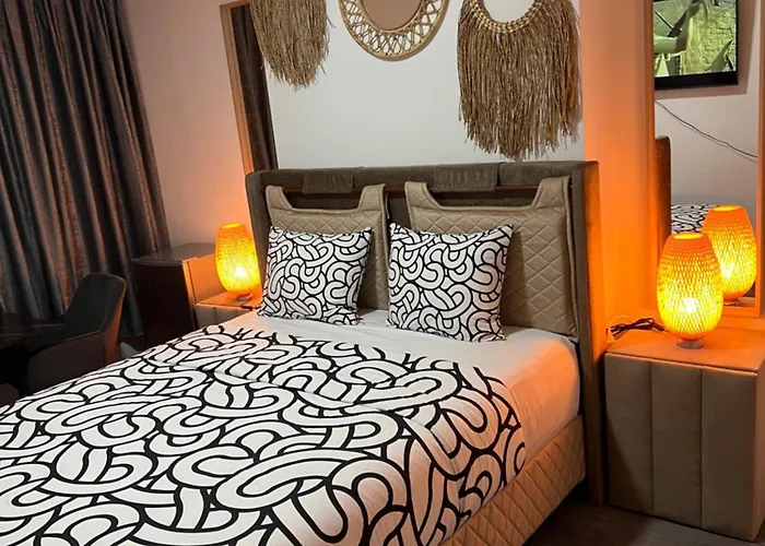 Privatunterkunft Cozy Havens In The Heart Of *