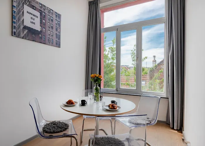 Flagey Elegant Apartment