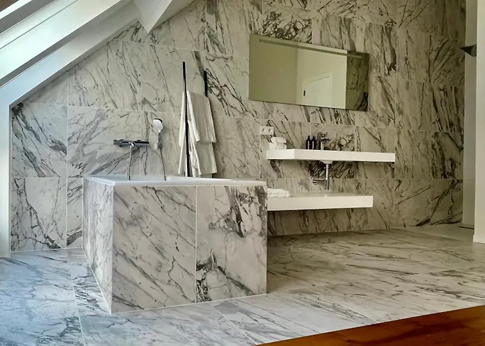 Stilias 6p Center Apartment *