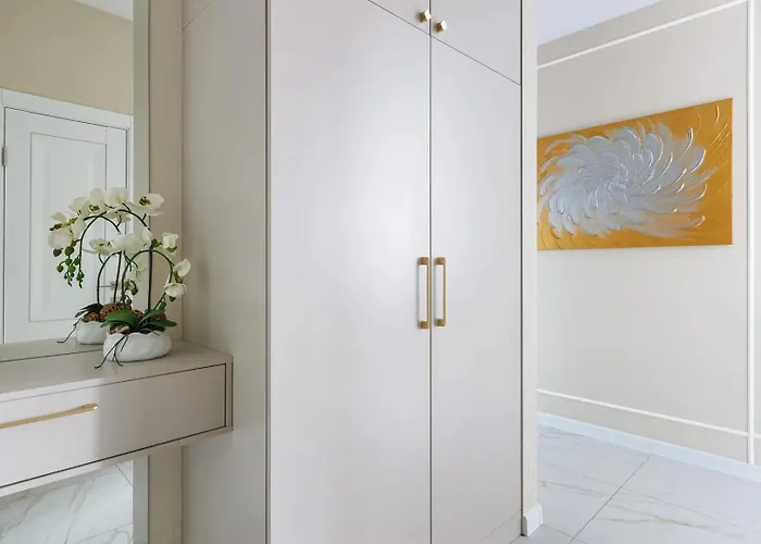 Chaussee De Wavre Family App's Apartment