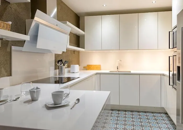 Authentic Belgian Home, Downtown Villa