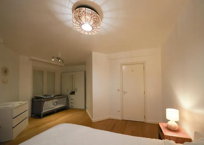 Cocon Chaud - Pour Couple Avec Ou Sans Bebe Au Rez-de-chaussee Brüssel