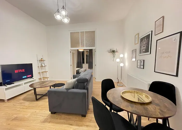 Charming Uccle - 1 Bedroom * 布鲁塞尔
