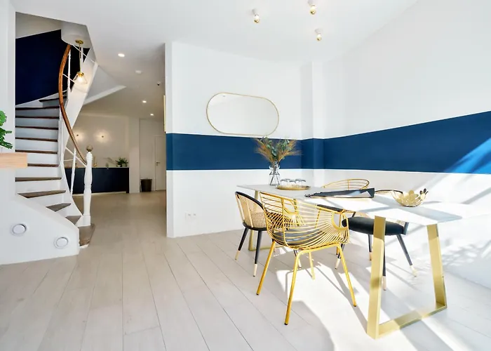 Urban Walls Bed & Breakfast