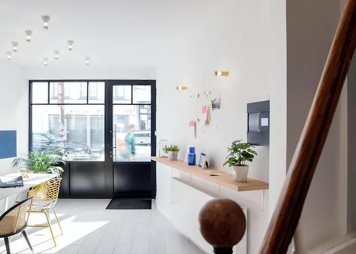 Urban Walls Bed & Breakfast Brussels