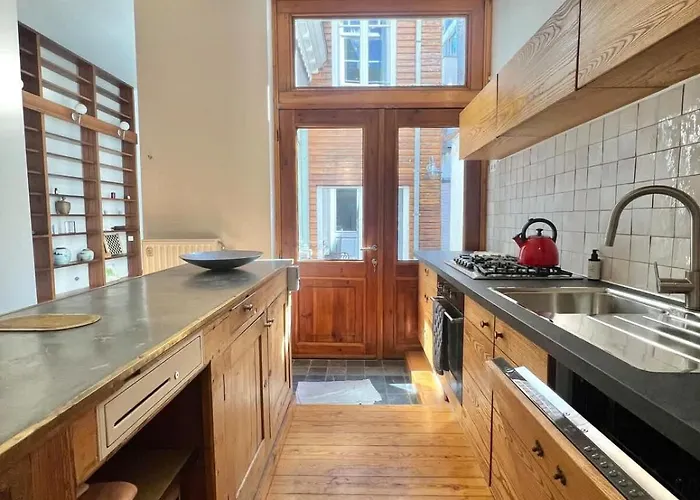 Etonnante Maison Au Style Unique A Bruxelles! Ferienhaus